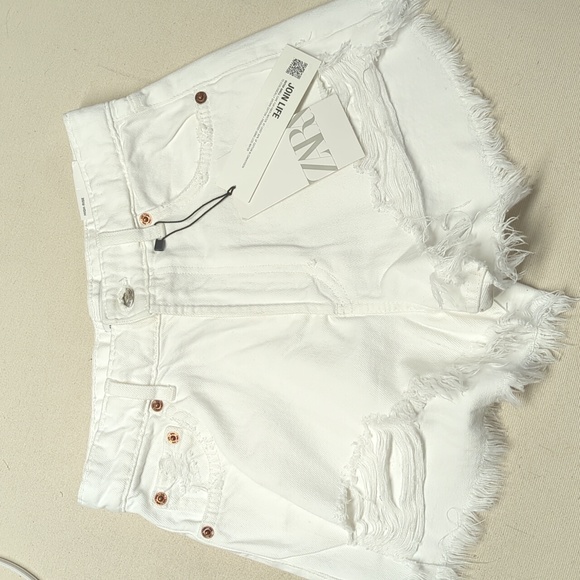 Zara Pants - Zara Women's Junior High Rise Shorts NWT